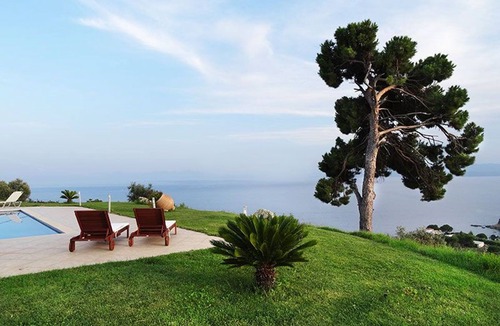 Troulos Villa | Exquisite Skiathos Villa | Villa Skiathos Beta | 2 Bedrooms | Private Pool