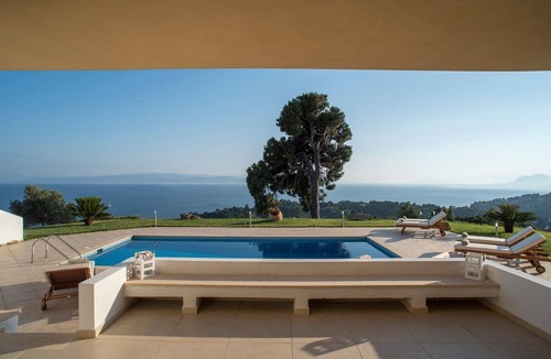 Troulos Villa | Exquisite Skiathos Villa | Villa Skiathos Beta | 2 Bedrooms | Private Pool