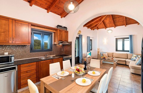Kavallos House | für 16 Personen in Kavallos, Kreta (West-Kreta) by Interhome