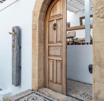 Lindos Hotel | F Fine Suites - Adults Only