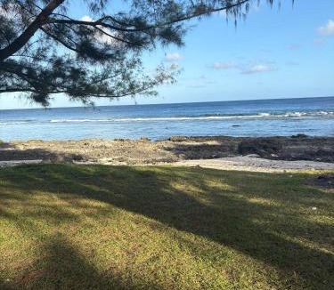Huahine House | Faatiarau Bed