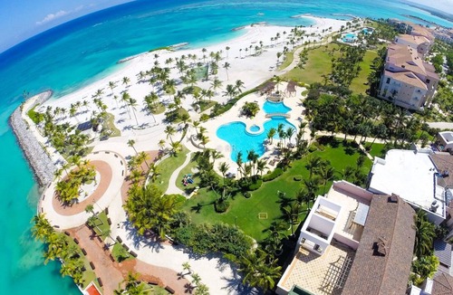 Cap Cana Marina Condo | Fabulous Aquamarina Beach Front Luxury ,Fully Serviced !