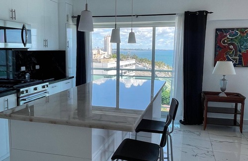 Santo Domingo Apartment | Fabulous ocean view in centrally located apartment