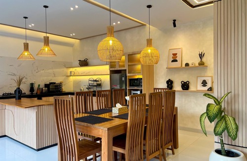 Sunset Road House | FAMILY - 4 bedrooms Villa with private pool, WiFi, AC in SEMINYAK