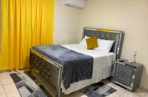 Los Maestros Apartment | Family Apartment
