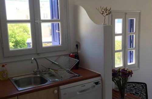 Naxos House | Family house with 2 b/r , private garden, next to beach
