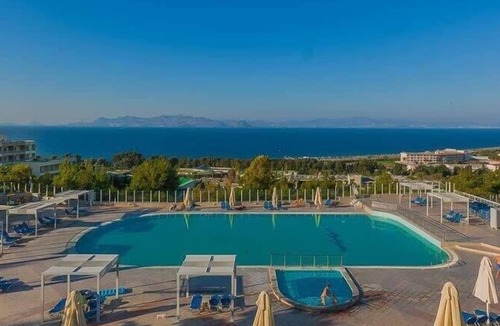 Psalidi Apartment | Family Room Sea View Veranda Sleeps 4