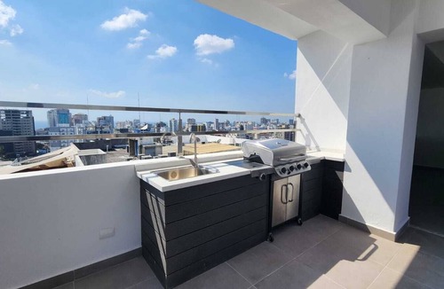 La Arboleda Apartment | Fancy and Cozy Apartment with nice personal touches. In the heart of The capital