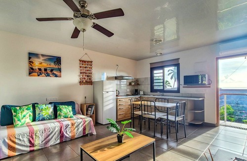 Taiarapu-Ouest House | Fare 2 rooms in Teahupo'o - Mountains, lagoon and kayaks included