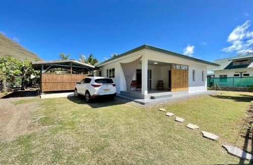 Pihaena House | Fare Moorea Sands between sea and mountain on the sister Island Moorea
