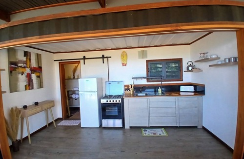 Ha'apiti House | Fare Ohiti, Face au Spot de Surf de Haapiti