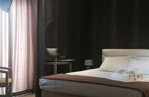 Moschato-Tavros Hotel | Feevos Hotel