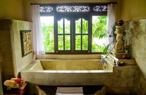 Nyuh Kuning Apartment | Feshikha 1 BR Deluxe Garden View ZN242