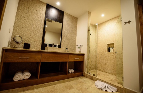 Las Terrenas Apartment | Find Bliss in a Luxury Beach Apartment with Hotel Services