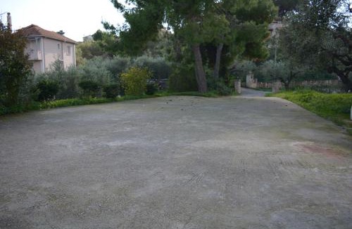 Akrotiri House | FIORE ROOMS
