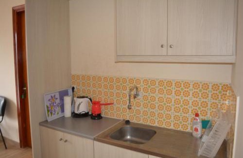 Akrotiri House | FIORE ROOMS