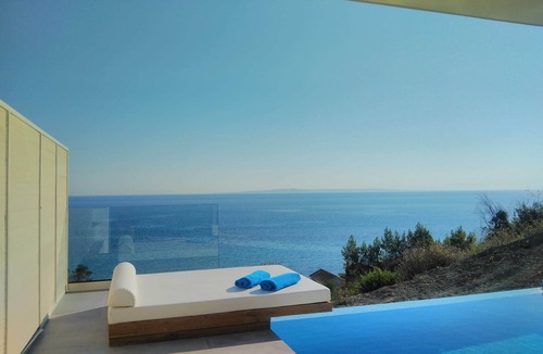 Xirokastello Villa | Fiore Suites