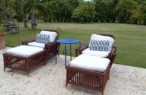 Los Limones House | Five Bedroom house Central Location just a short walk from Minitas Beach