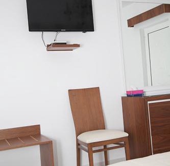 Kefalos Apartment | Floral Studios