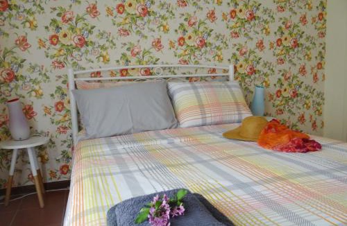 Kavala Apartment | Floral Tribute Studio