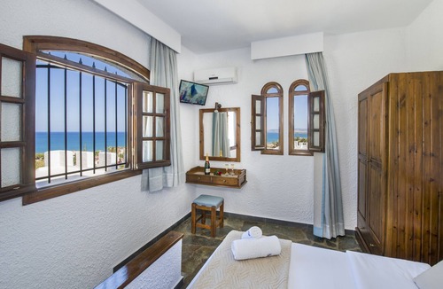 Agia Marina Hotel | Folia Apartments