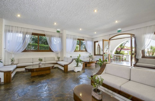 Agia Marina Hotel | Folia Apartments