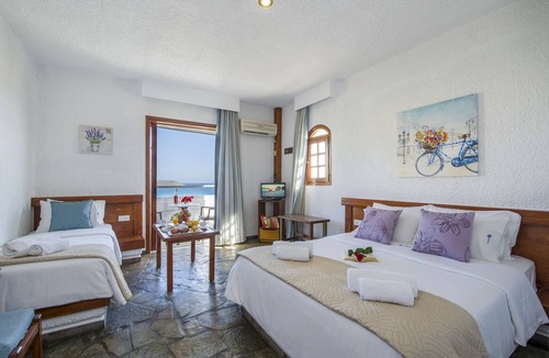 Agia Marina Hotel | Folia Apartments