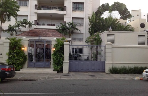 Downtown Santo Domingo Condo | *For Sale* or *Year Lease* Luxury Condo/City Center Sto Dgo/3 Suites/Sleeps 6
