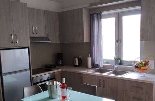 Kardamena Apartment | Fotaki's Home - Comfortable newbuilt 2 Bedroom Home, 20 meters from the sea