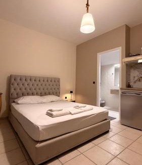 Lixouri Apartment | Foteini's Studios Kefallonia