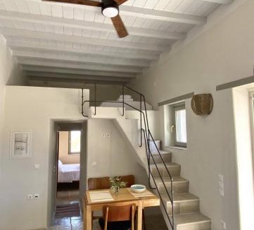 Psathi House | Fournos
