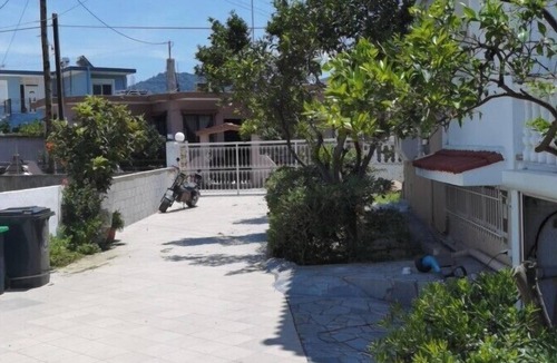 Kremasti House | Freeman Greenlees Hellenic Garden House