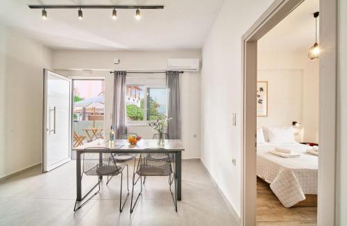 Vamvakopoulo Apartment | Friday Collection