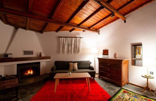 Platanos Apartment | Fteri Stone House in Platanos, Akrata