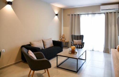 Lefkimmi Apartment | Gaia modern house