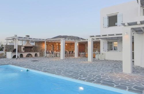 Kastraki House | Galani, Immaculate Home with Private Pool & Beach View in Kastraki, Naxos