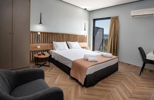 Petrothalassa Hotel | Galaxy Hotel