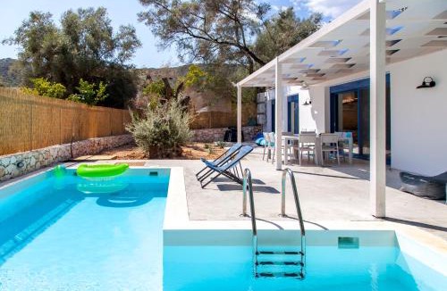 Mikros Gialos House | Galini Villas