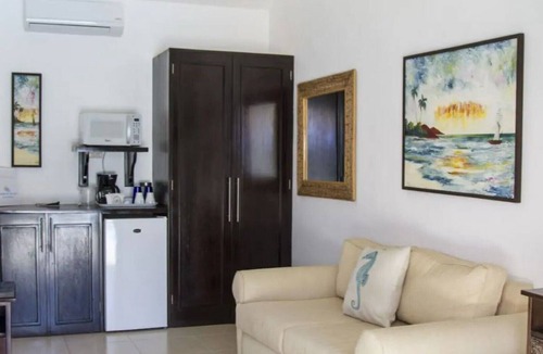 La Mulata House | Garden by the Sea