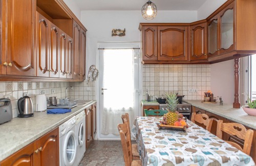 Old Town Naxos House | gatis house, naxos town center,suitable for families, groups, spaceus and cozy!
