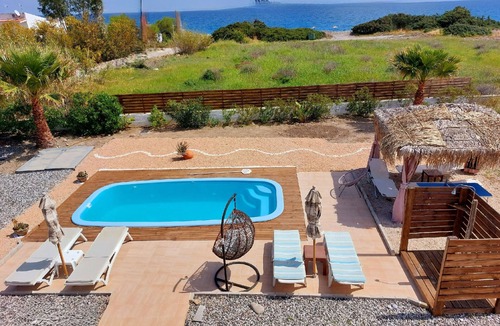 Gennadi Villa | Gennadi Serenity House- beachfront villa with amazing sea view and private pool