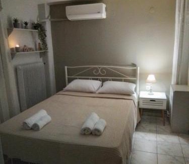 Larissa Apartment | George house