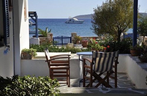 Aliki Apartment | George's beach studios Aliki Paros