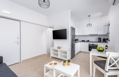 Rhodes Apartment | Getaway Apartment in Rhodes Town