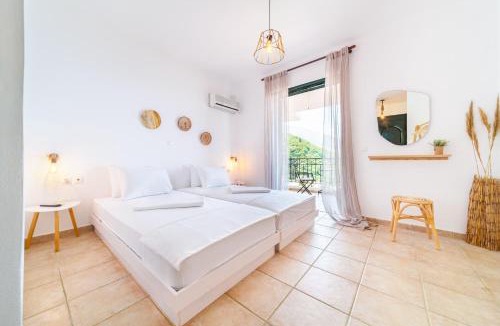 Eleios-Pronnoi Apartment | Giannatos Studios- Isabella