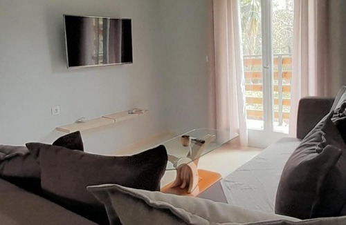 Perama Apartment | GioDa Studios