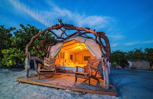 Cabo Rojo Resort | Glamping EcoLodge Cueva De Las Aguilas