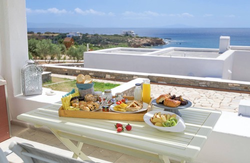 Paros Apartment | Glyfa Village