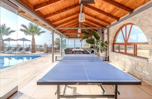 Sfakaki Villa | Golden Sand Beach Villa