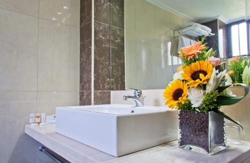 Glyfada Hotel | Golden Sun